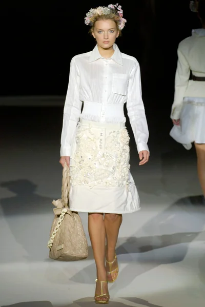 Look 27